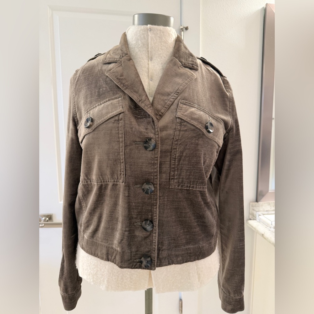 Women's CAbi “Sunday Topper” Velvet Jacket - Picture 3 of 14